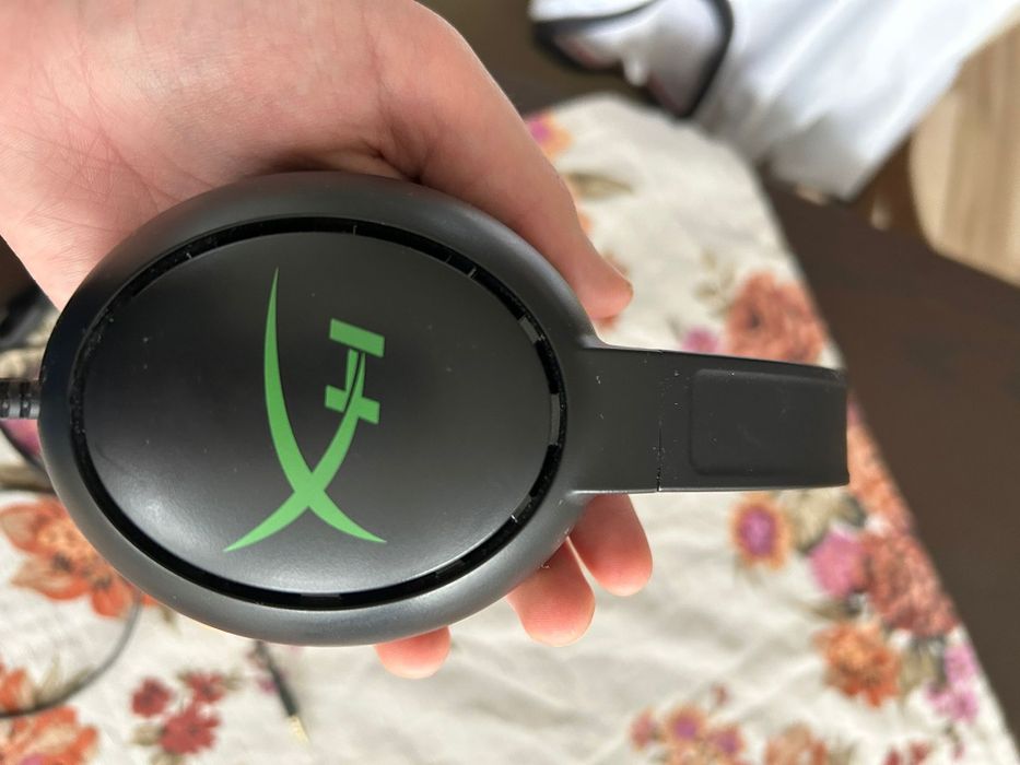 Casti HyperX CloudX Chat pentru Xbox series S/X