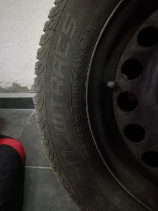Зимни гуми Vredstein 175/65/R14 DOT 2023 с джанти