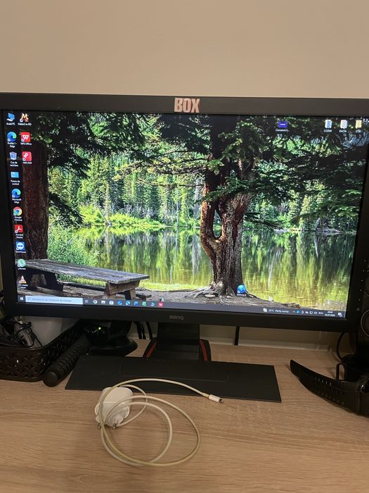 Calculator Monitor Tastatura Si Birou