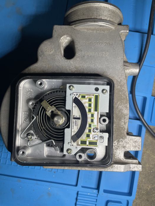 Продам ДМРВ Опель в идеальном состоянии.