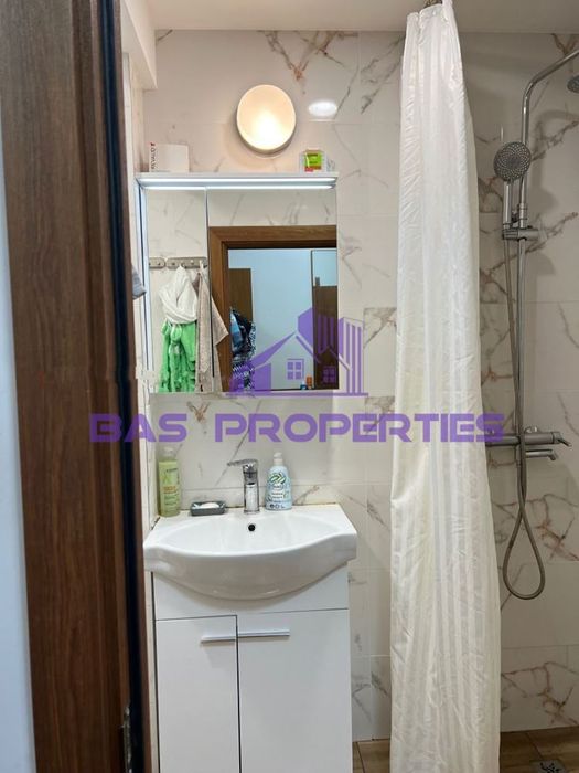 Продава се Тристаен апартамент в София, Изток - 70 кв.м за 3500 €/кв.м - Снимка #9