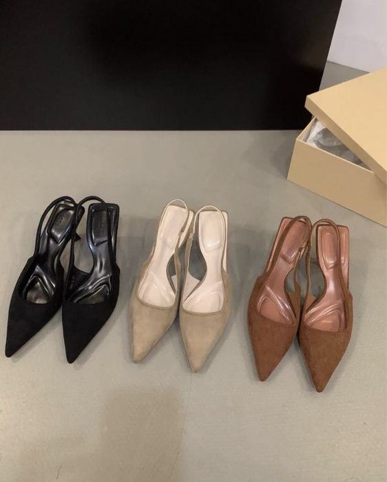 Замшевые босоножки