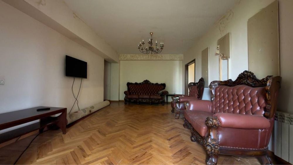 Продажа 3/6/6 Цум Метро Космонавты