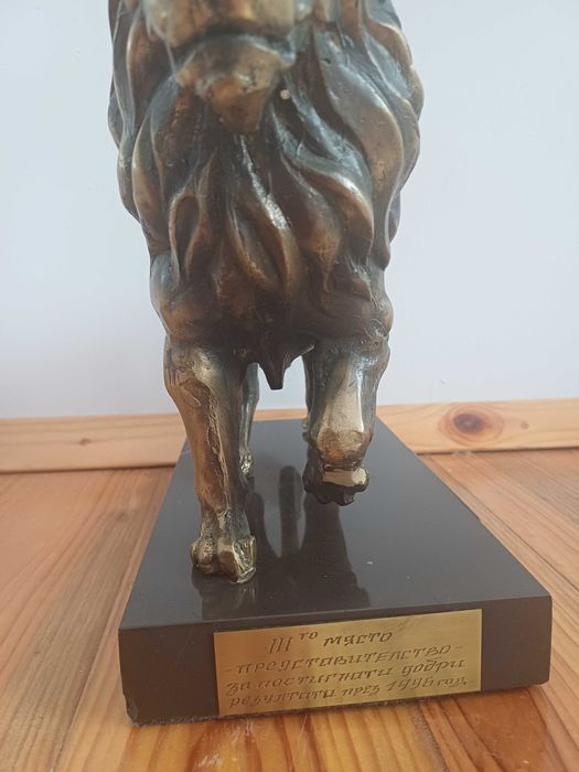 Масивна бронзова статуетка ВИС-2