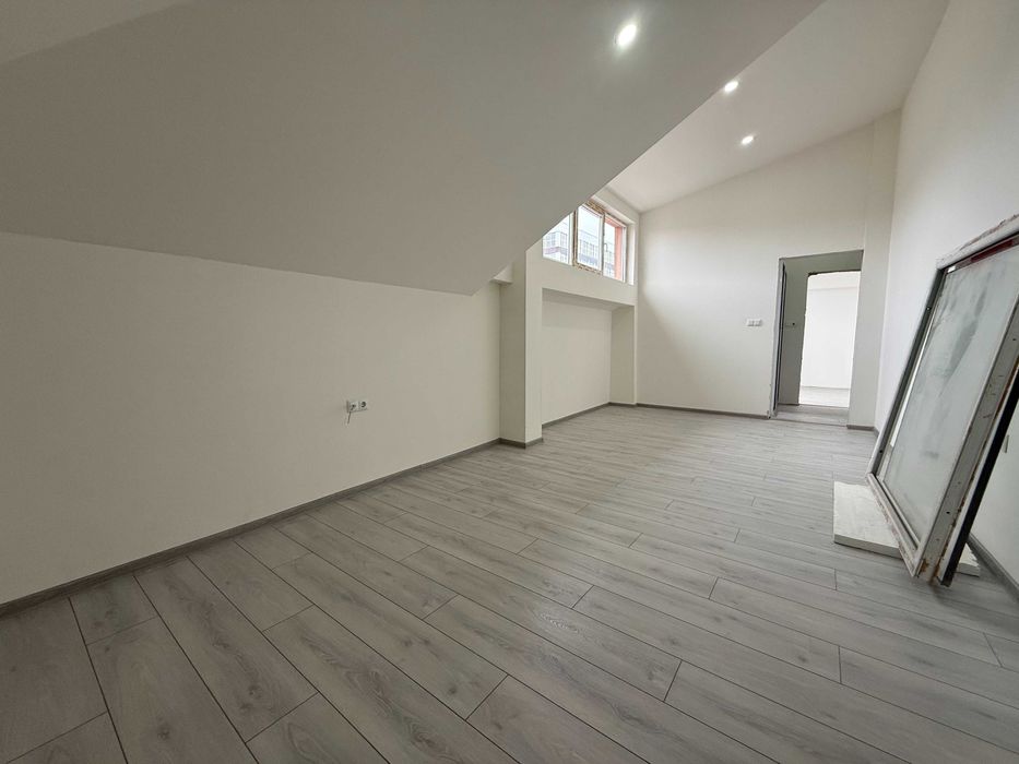 Продава се Тристаен апартамент в Габрово, Център - 132 кв.м за 556 €/кв.м - Снимка #5