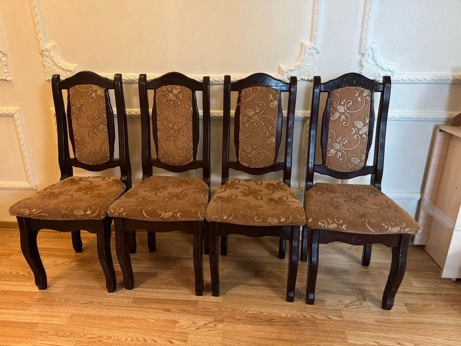 Вот такие например стулья 3 шт