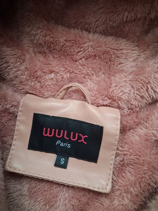 Vand Haina Piele cu Blana foarte fina marime S Dama