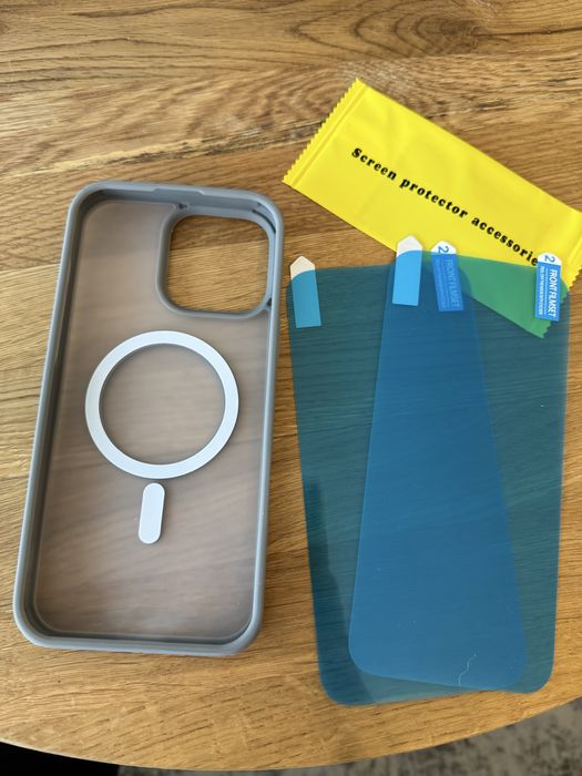 Нов кейс за Iphone 16 pro max с 2 протектора