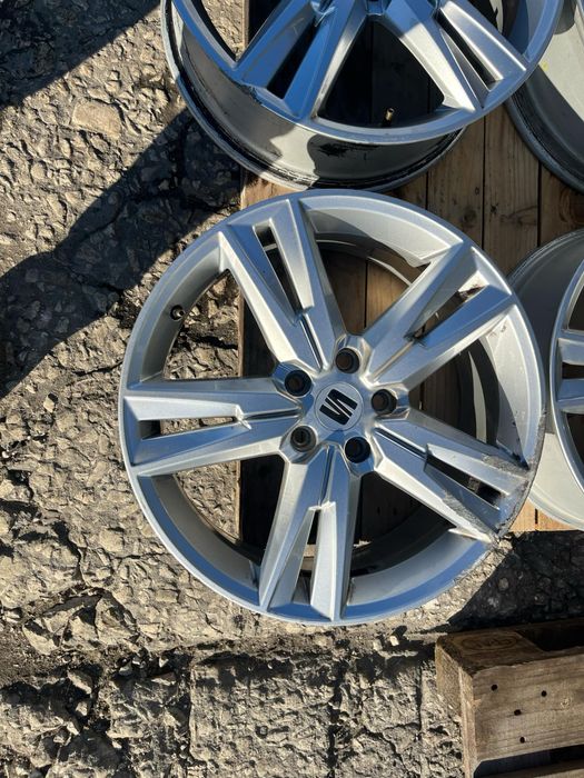 Джанти оригинални 18'' Vw Audi Seat Skoda 5x112 Ет43 7j 5601025E н90