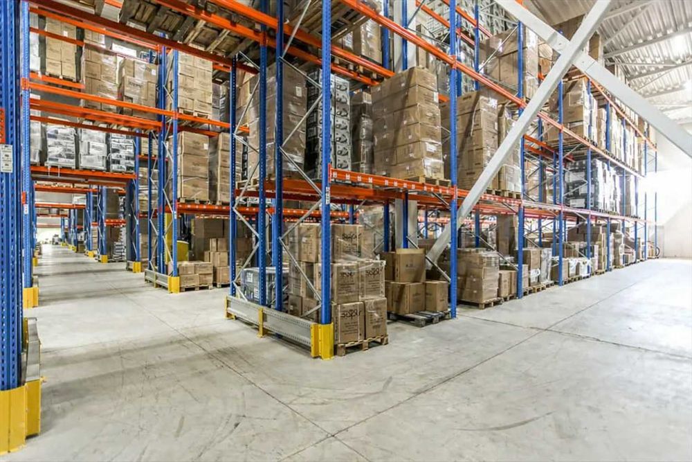 Дава се под наем Склад в София, Требич - 1000 кв.м за 8378.28 € - Снимка #1