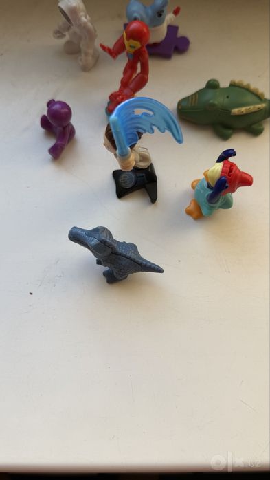 Mini-figurkalar to'plami (8 ta o'yinchoq) / A'lo holatda