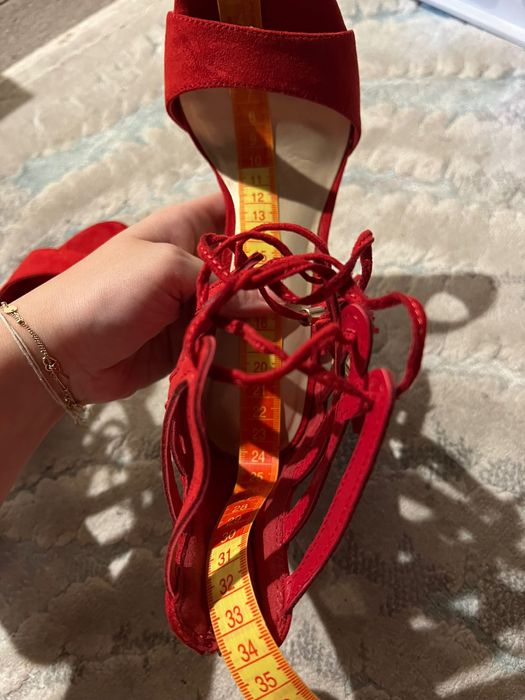 Sandale noi colecția Star Collection Deichmann mărimea 37