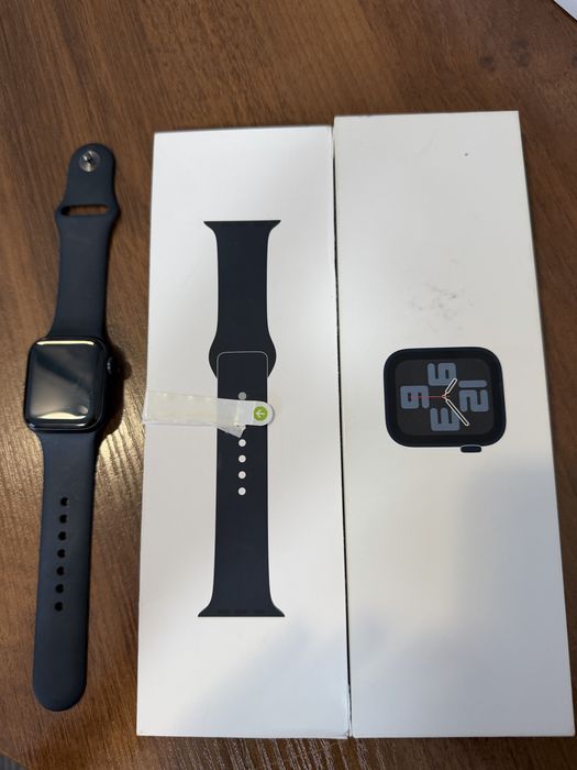 Apple Watch SE (40мм)