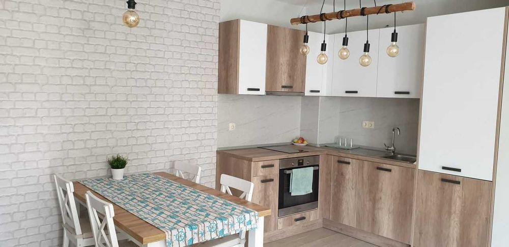 Дава се под наем Едностаен апартамент в Пловдив, Център - 52 кв.м за 275 € - Снимка #2