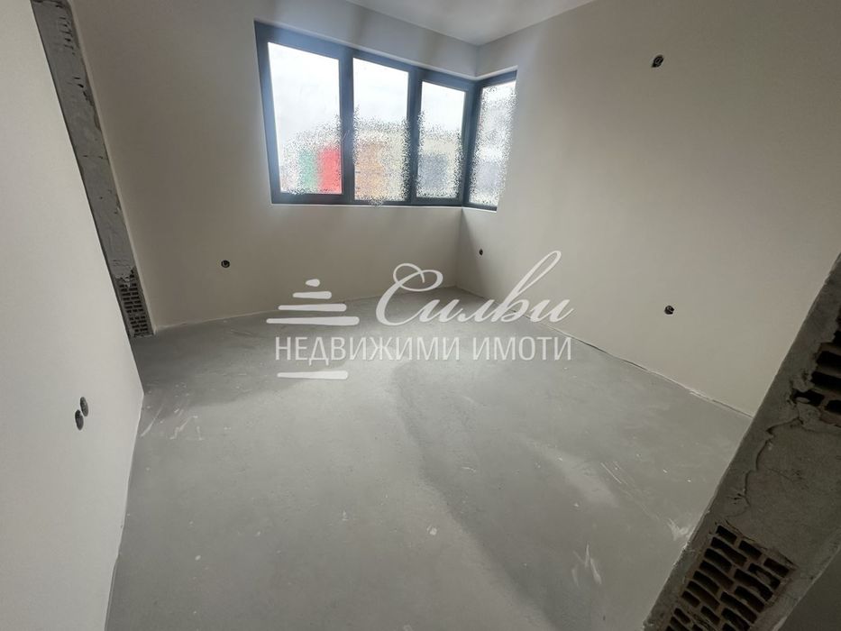 Продава се Тристаен апартамент в Търговище, Вароша - 84 кв.м за 574 €/кв.м - Снимка #2