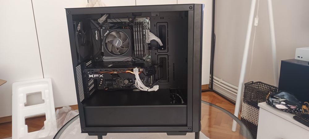 De vânzare unitate Pc AMD Ryzen