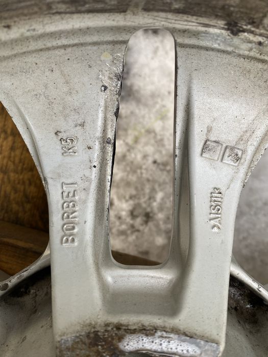 Диски р16 на БМВ ( оригинал )