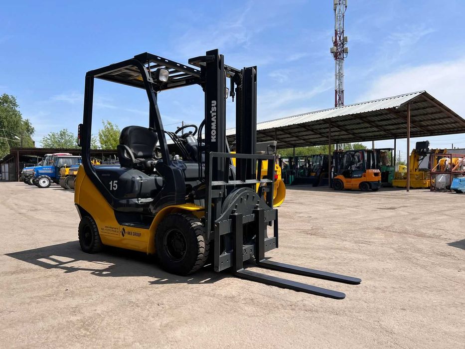 KOMATSU FG18T Вилочный погрузчик
