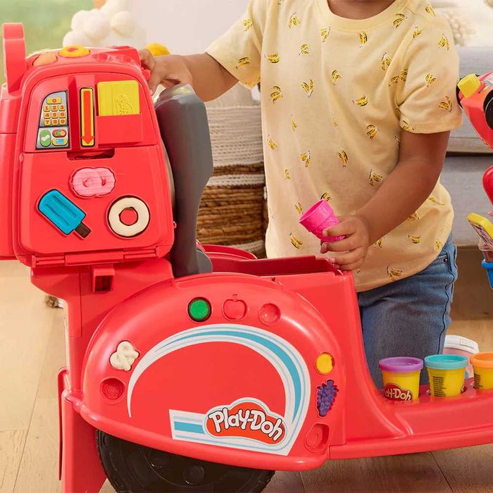 PlayDoh Скутер ride on за разнос на пица с пластелин