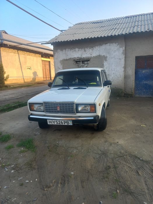 Ваз 2107 сотилади