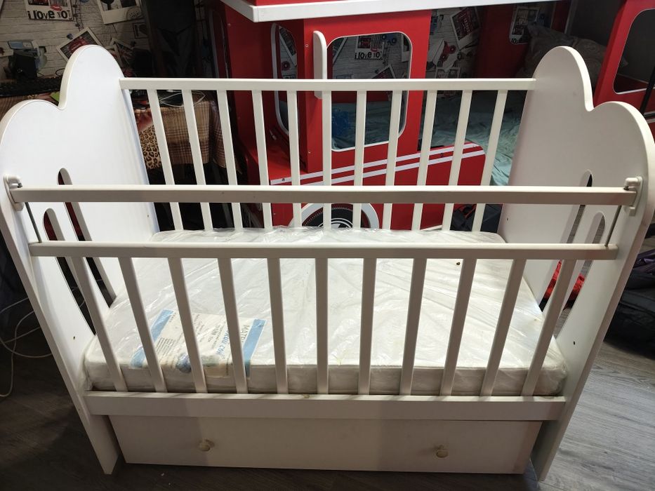 Кровать детская.