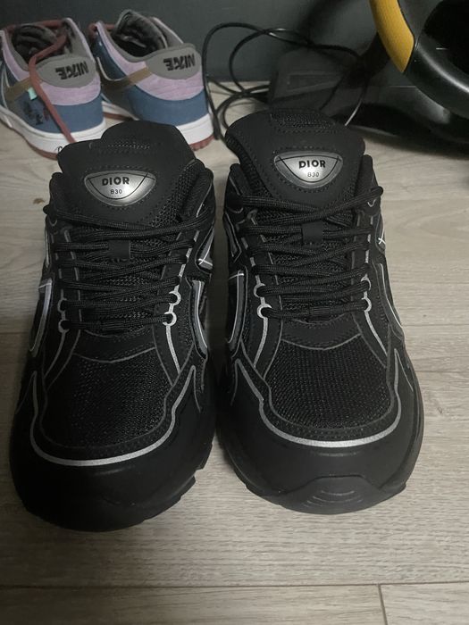 Dior b30 noi nouti marime 40