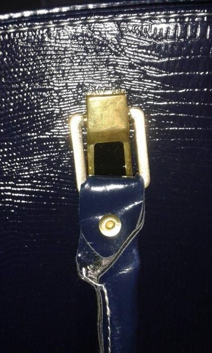 нова дамска чанта