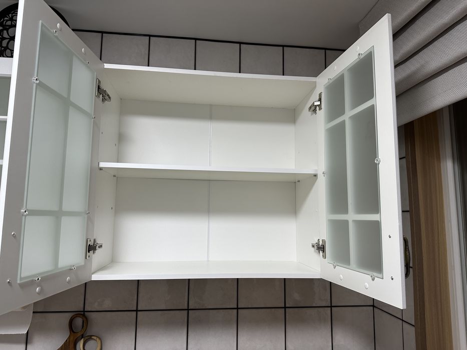 Продам подвесные шкафы куханные