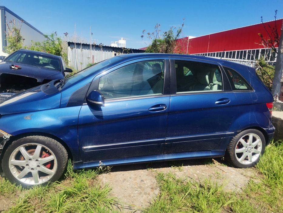 Mercedes b classa w245 2.0CDI 140кс за части