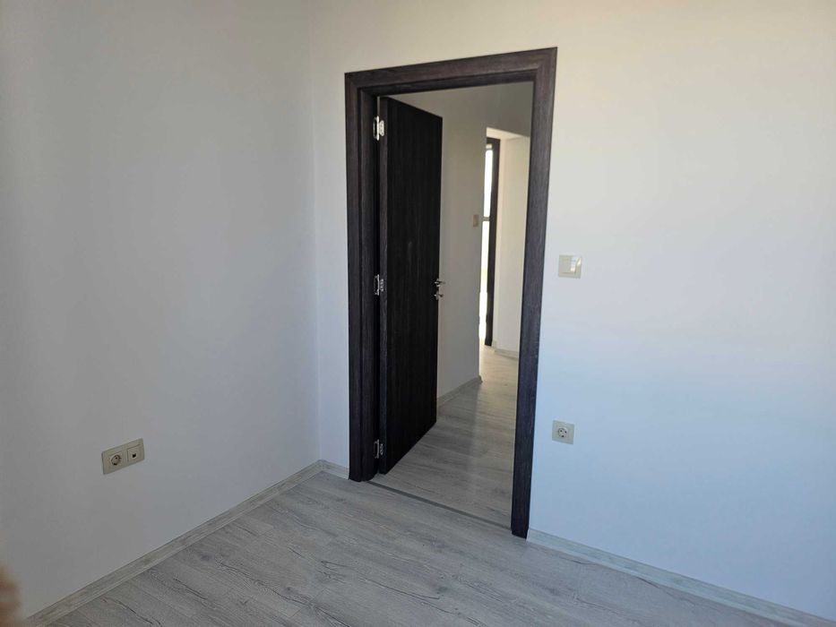 Продава се Тристаен апартамент в Варна, Младост 1 - 60 кв.м за 1189 €/кв.м - Снимка #6