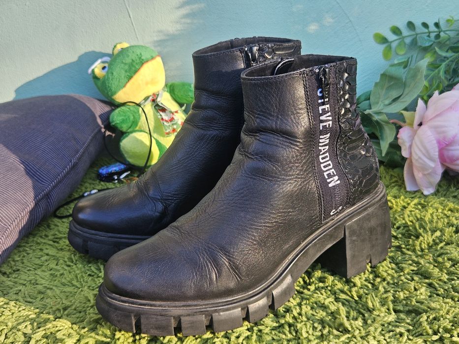 Steve Madden ботуши естествена кожа N38