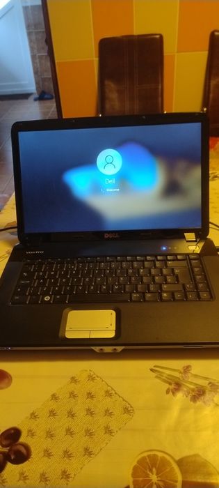 Dell Vostro , 6gb ram , ssd.