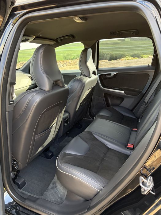 Volvo xc60 d3 5 cilindrii r design