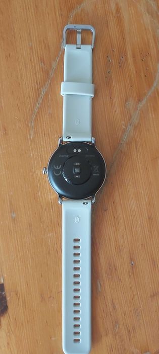 Продавам смарт часовник Hama