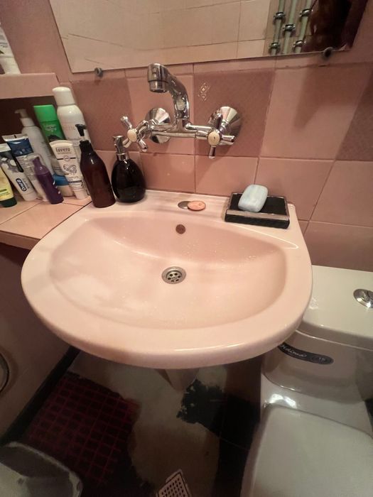 Продавам огледало с фасетки 55/70 мивка и ботуш