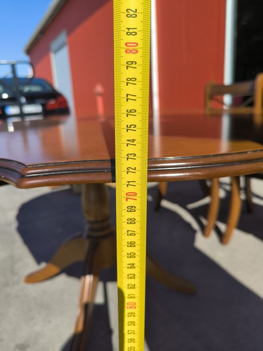 Маса от MDF и масивен дъб