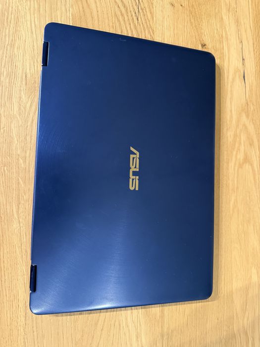 Продавам Asus ZenBook U370 2в1