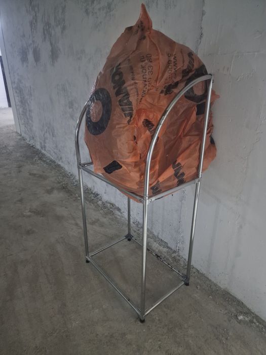 Стеллаж для колес автомобиля