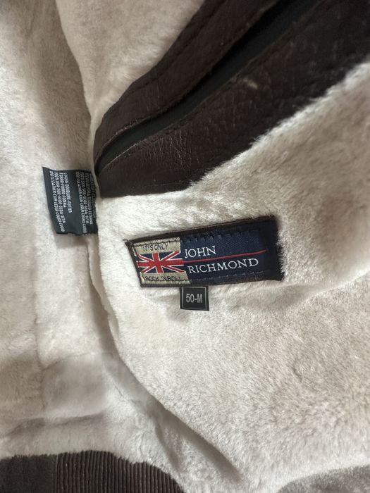 Продаю кожаную куртку