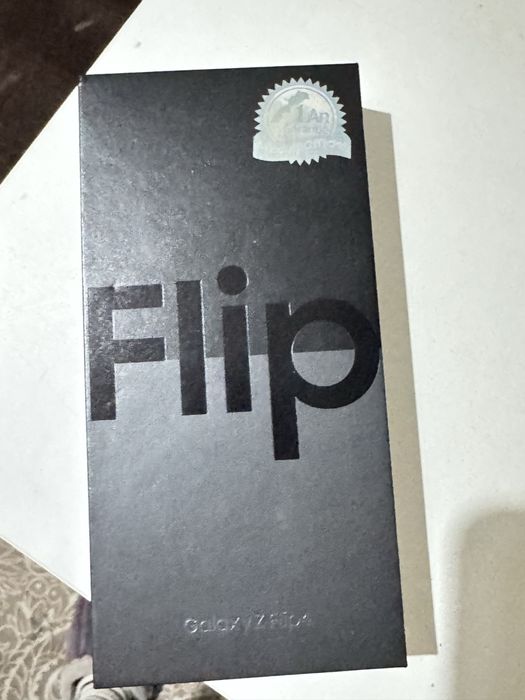 Samsung Galaxy Z Flip 4