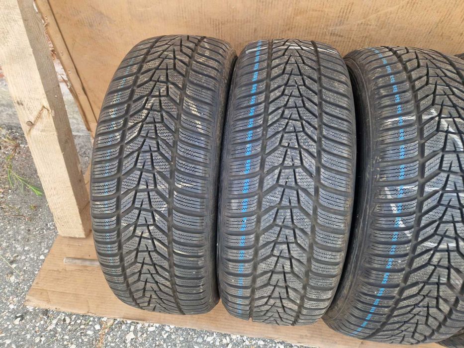 4 Hankook R18 225/55 Зимни гуми  DOT3723