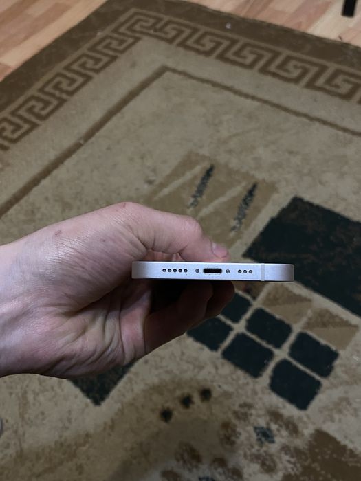 iPhone 13 white Айфон 13 белый