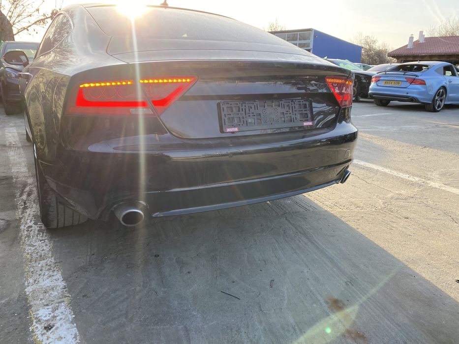 Stop stânga aripă Audi A7 2011