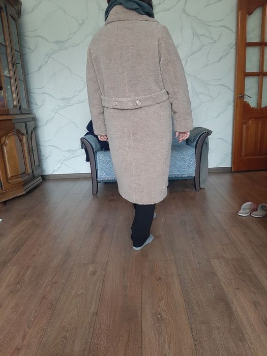 Продам шубку из овчинки.