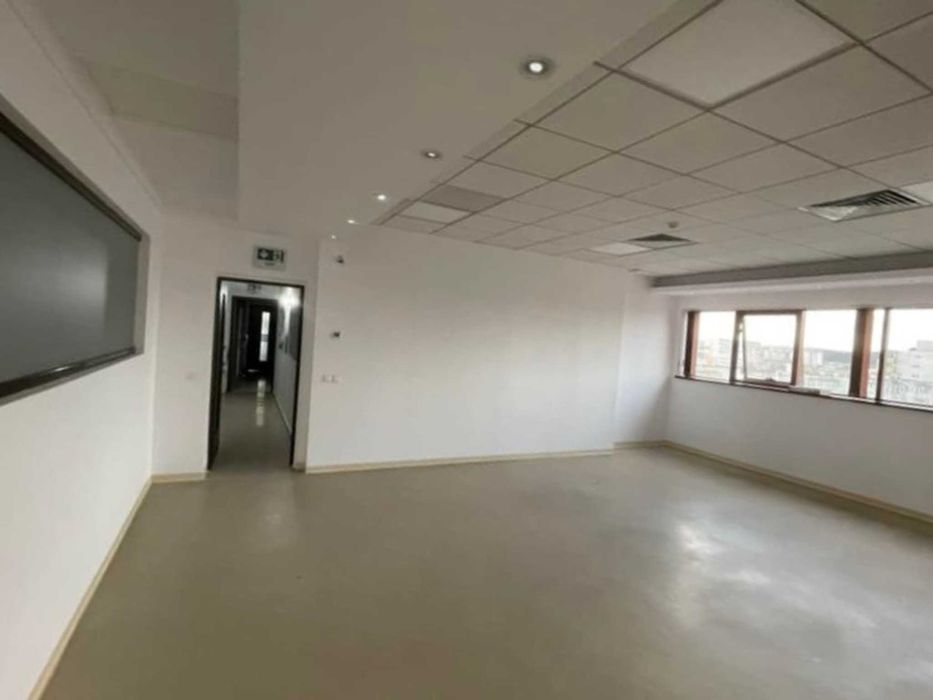 Zona Palas spatiu comercial spre inchiriere 339 m2