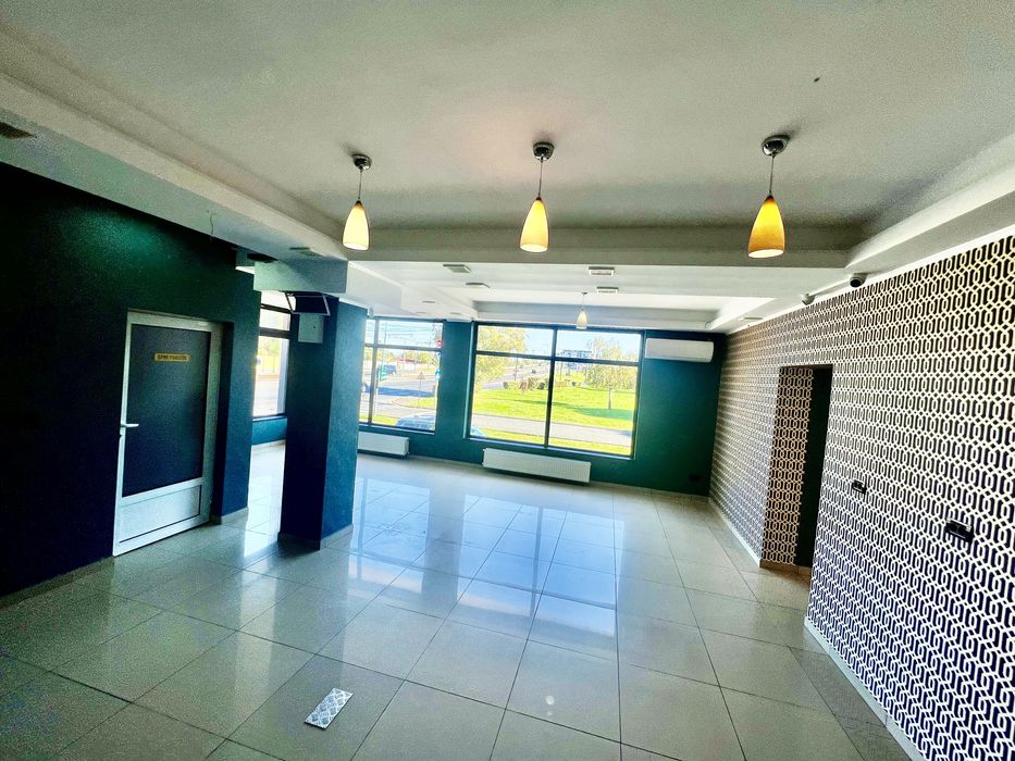 Spatiu comercial ultracentral (Polivalenta )Arad