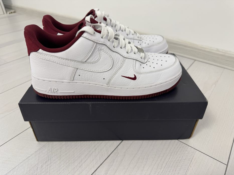 Nike Air Force 1 (alb/visiniu, 42)