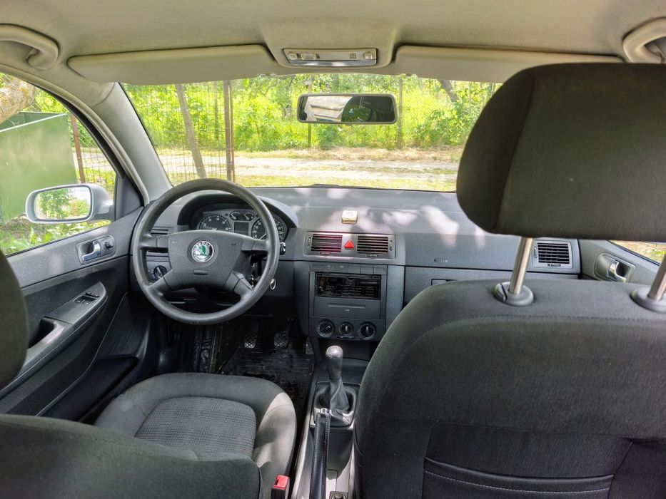 SKODA Fabia 2002 — imagine 3