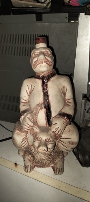 Продам сувенирные бутыли