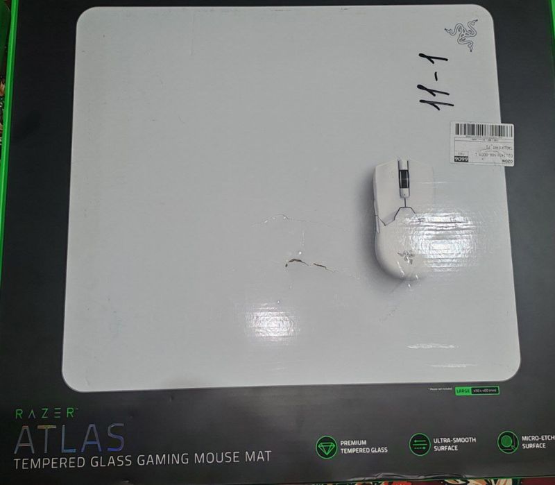 Razer Atlas Glass mouse pad